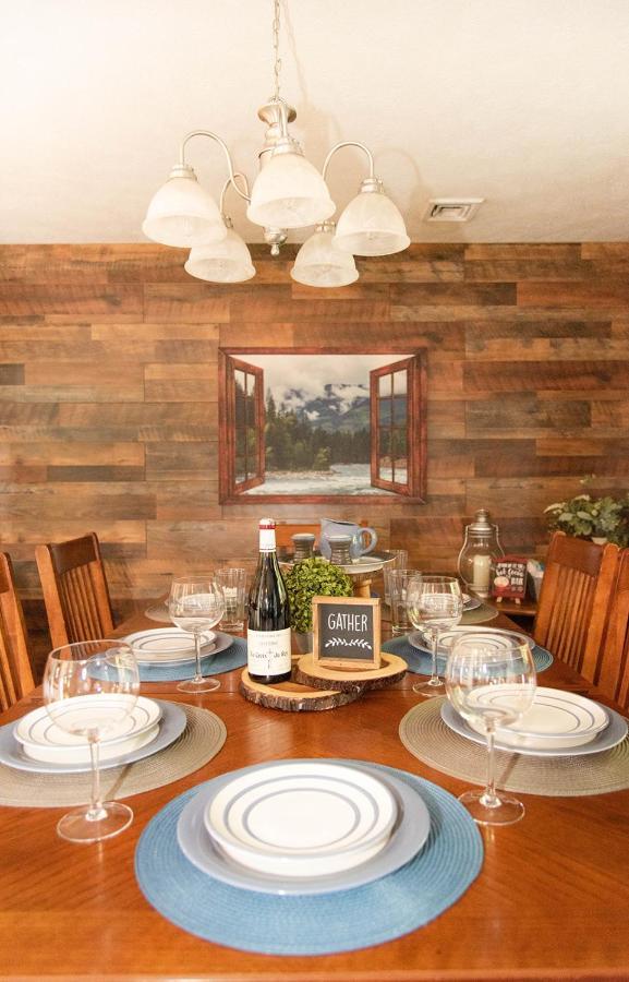 Camelback Private Home Located Behind Waterpark & Ski Lift Танерсвил Екстериор снимка