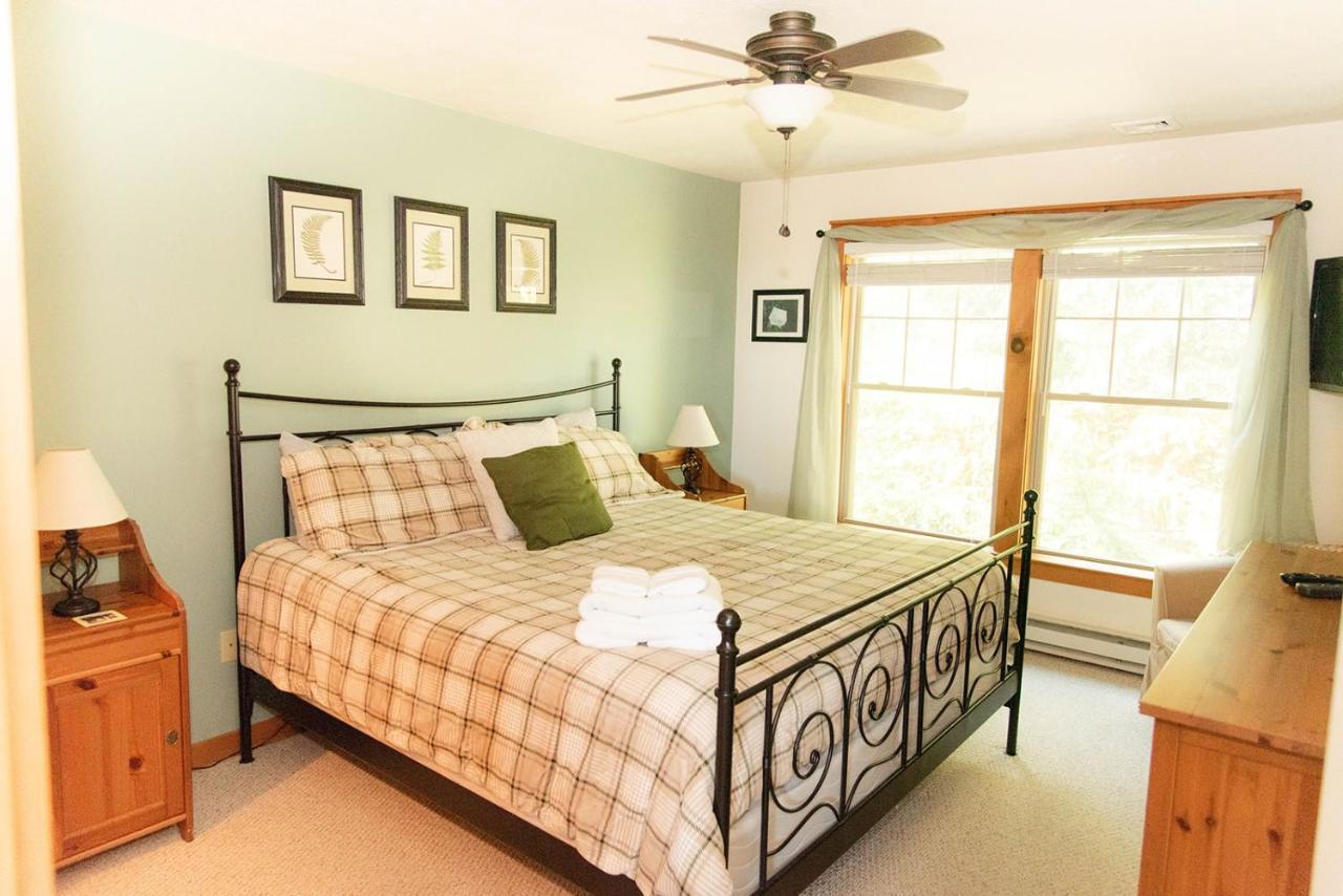 Camelback Private Home Located Behind Waterpark & Ski Lift Танерсвил Екстериор снимка