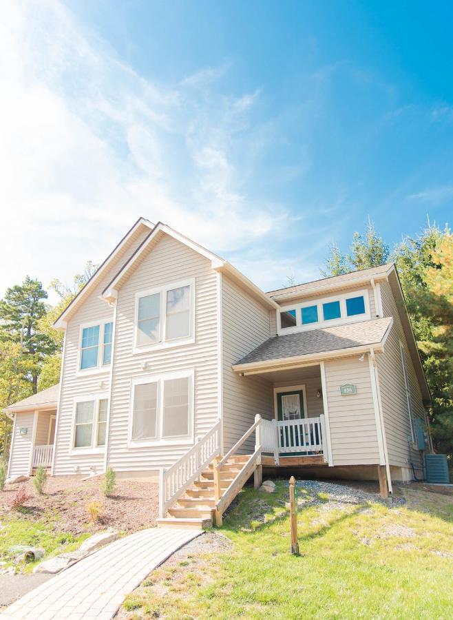 Camelback Private Home Located Behind Waterpark & Ski Lift Танерсвил Екстериор снимка