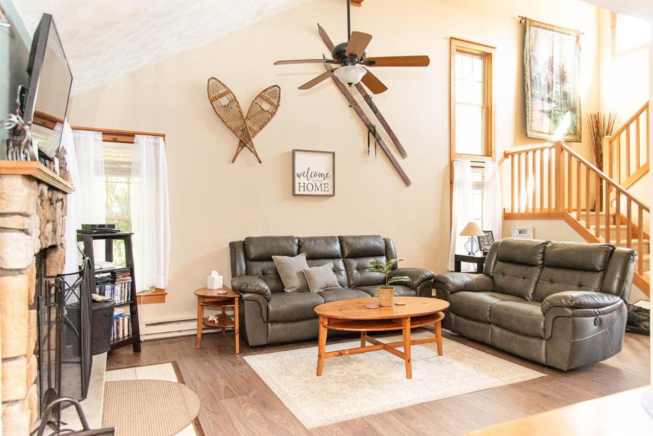 Camelback Private Home Located Behind Waterpark & Ski Lift Танерсвил Екстериор снимка
