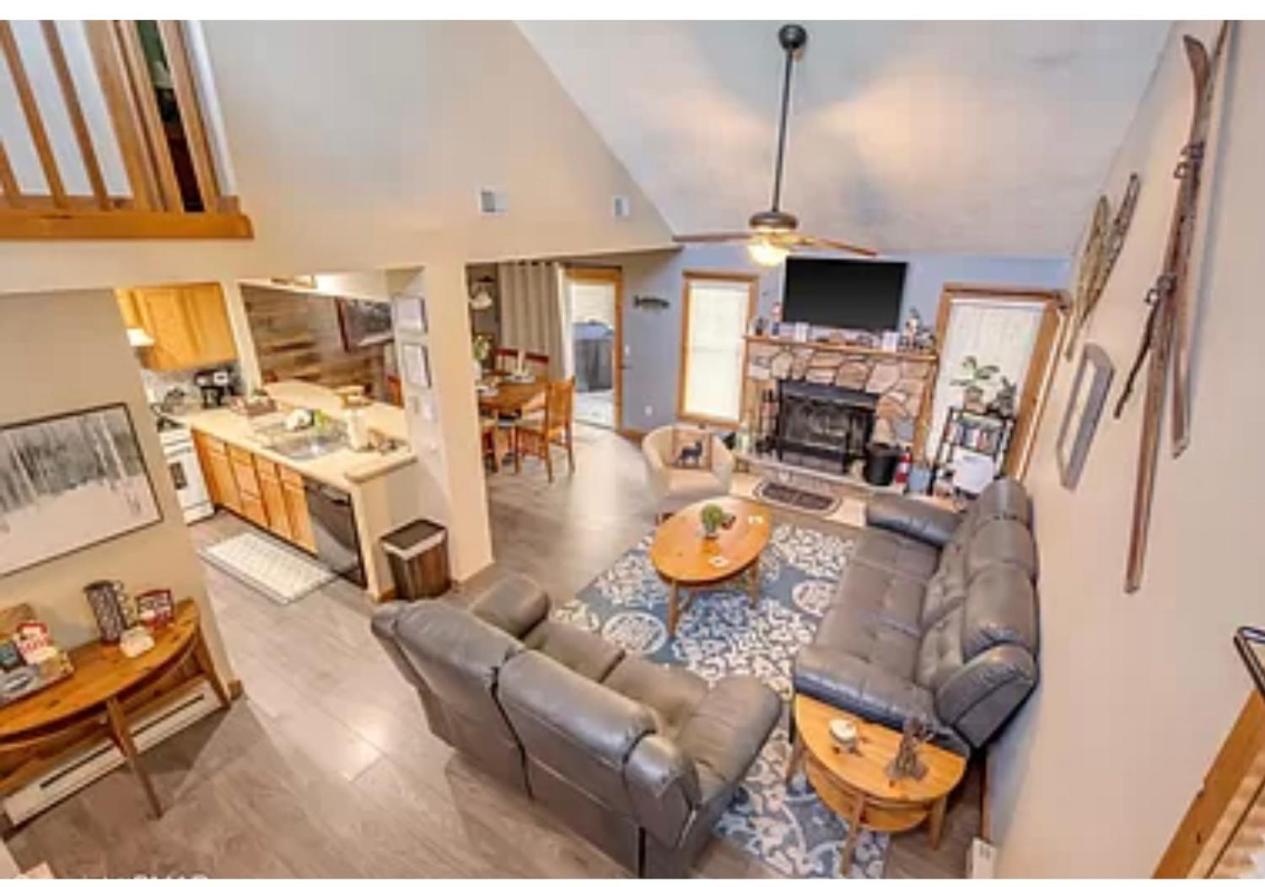 Camelback Private Home Located Behind Waterpark & Ski Lift Танерсвил Екстериор снимка